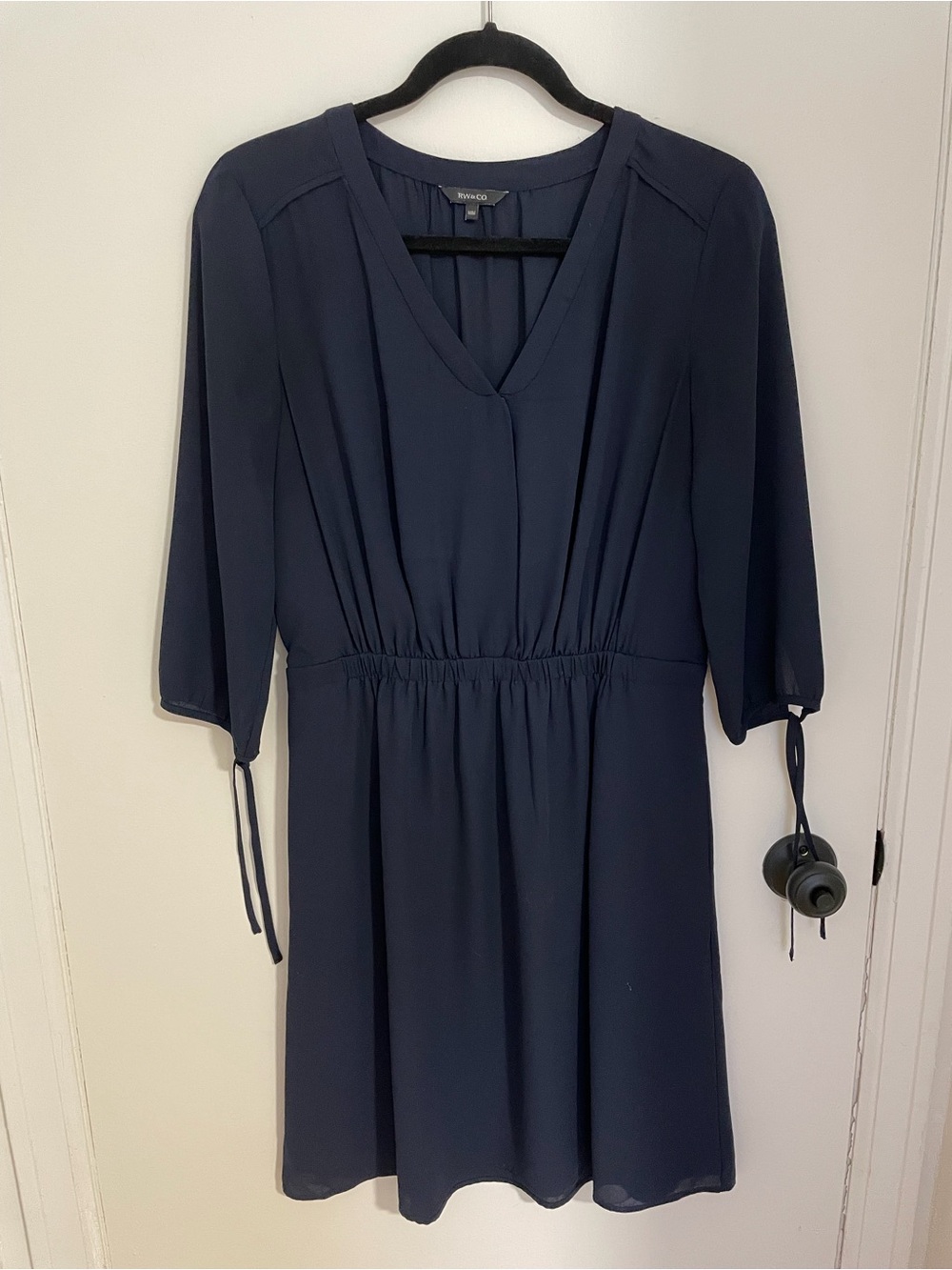LIKE NEW RW&Co 3/4 Sleeve Navy Dress Size M